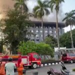 Gedung Bakamla Kebakaran, 21 Unit Damkar Dikerahkan